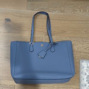 Tory Burch Robinson Large Light Blue Tote Bag